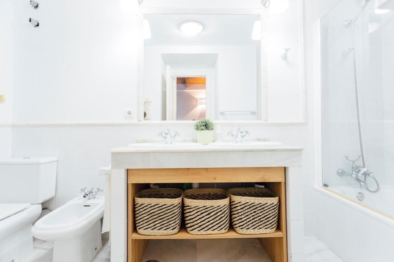 One & Lux- Plaza Cristo De Burgos Appartement *